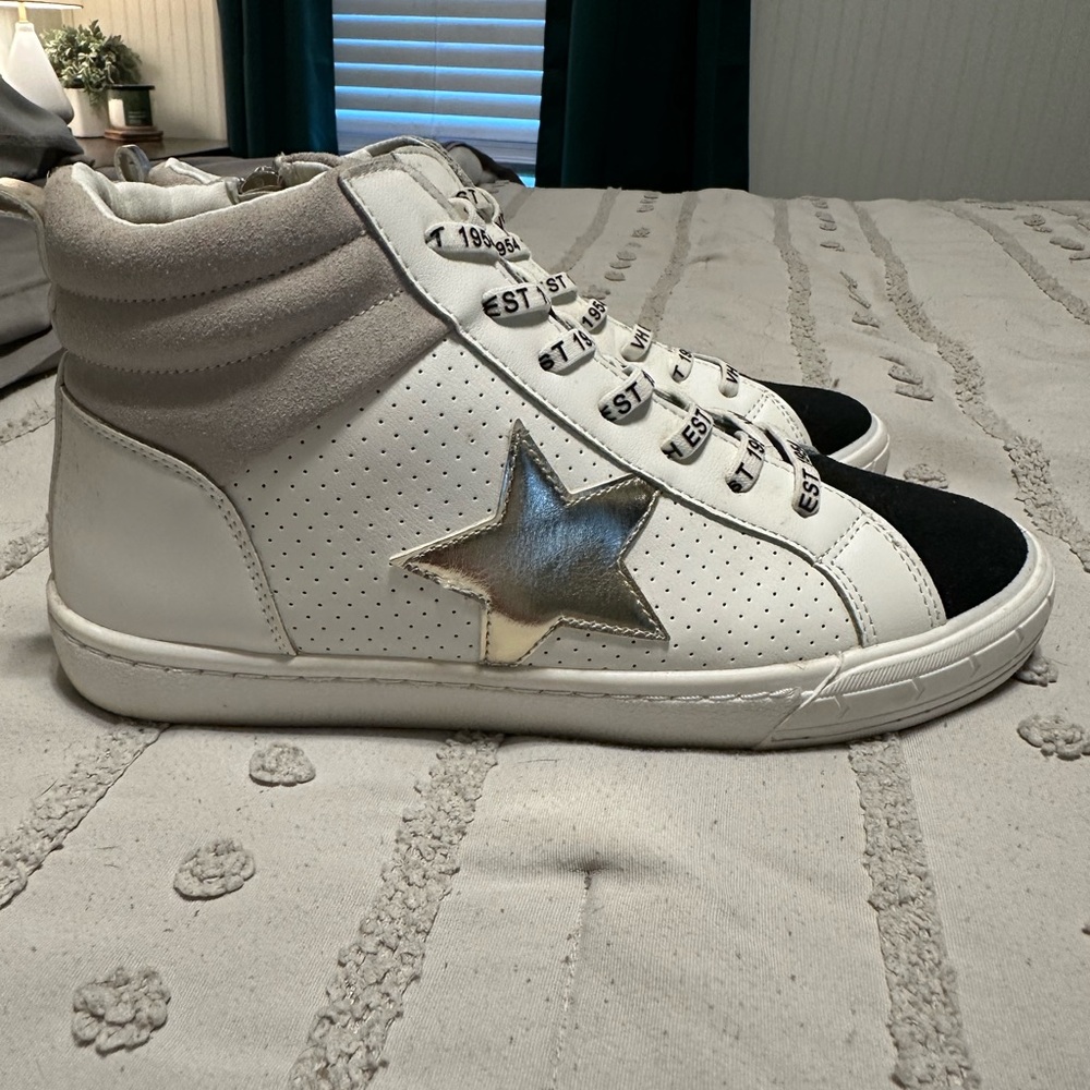Women’s White and Silver Vintage Havana High-Top Sneakers